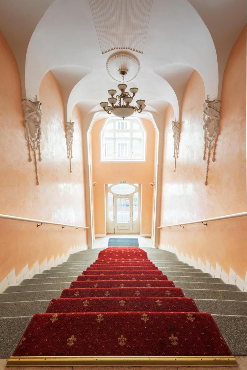 Prague Days - Sunny Riverside Apartments With Terraces エクステリア 写真