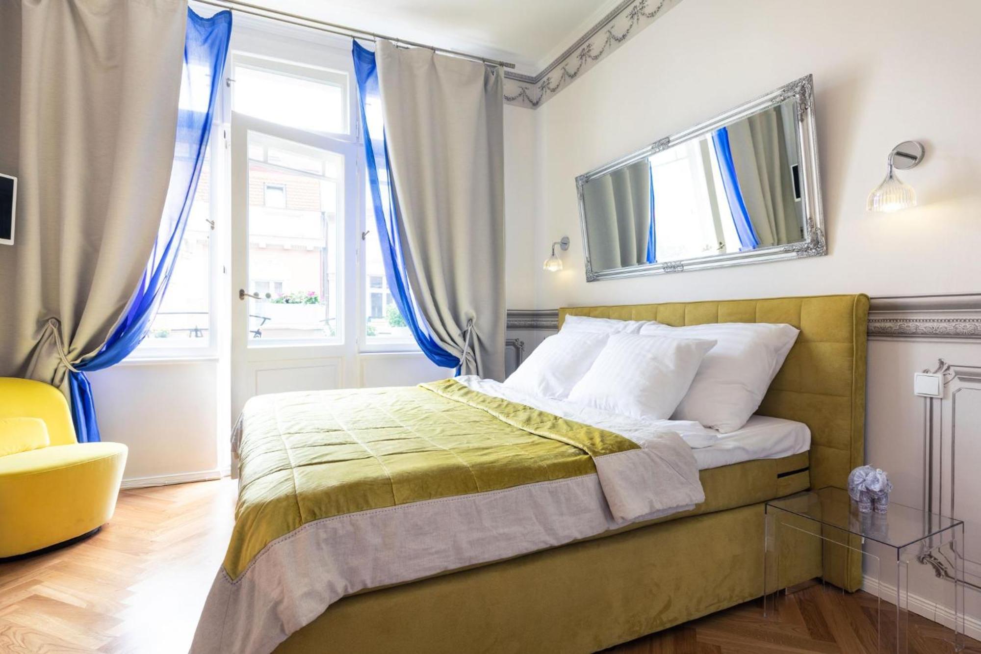 Prague Days - Sunny Riverside Apartments With Terraces エクステリア 写真
