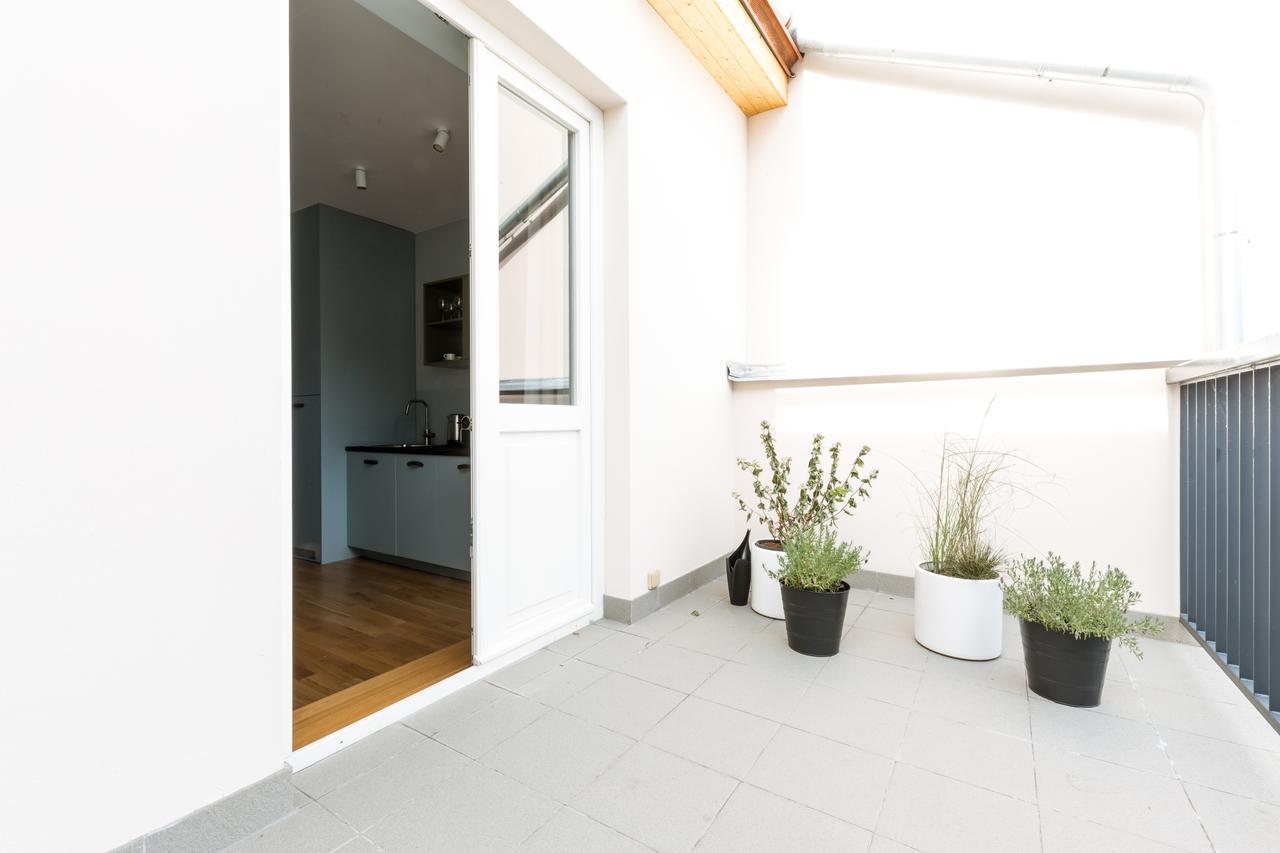Prague Days - Sunny Riverside Apartments With Terraces エクステリア 写真