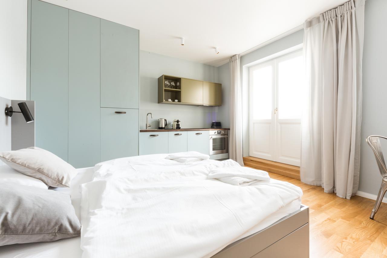 Prague Days - Sunny Riverside Apartments With Terraces エクステリア 写真